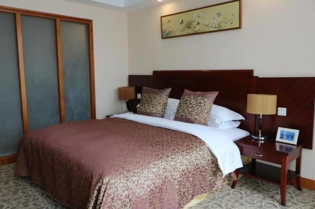 Qingdao Royal Garden Hotel Exteriér fotografie