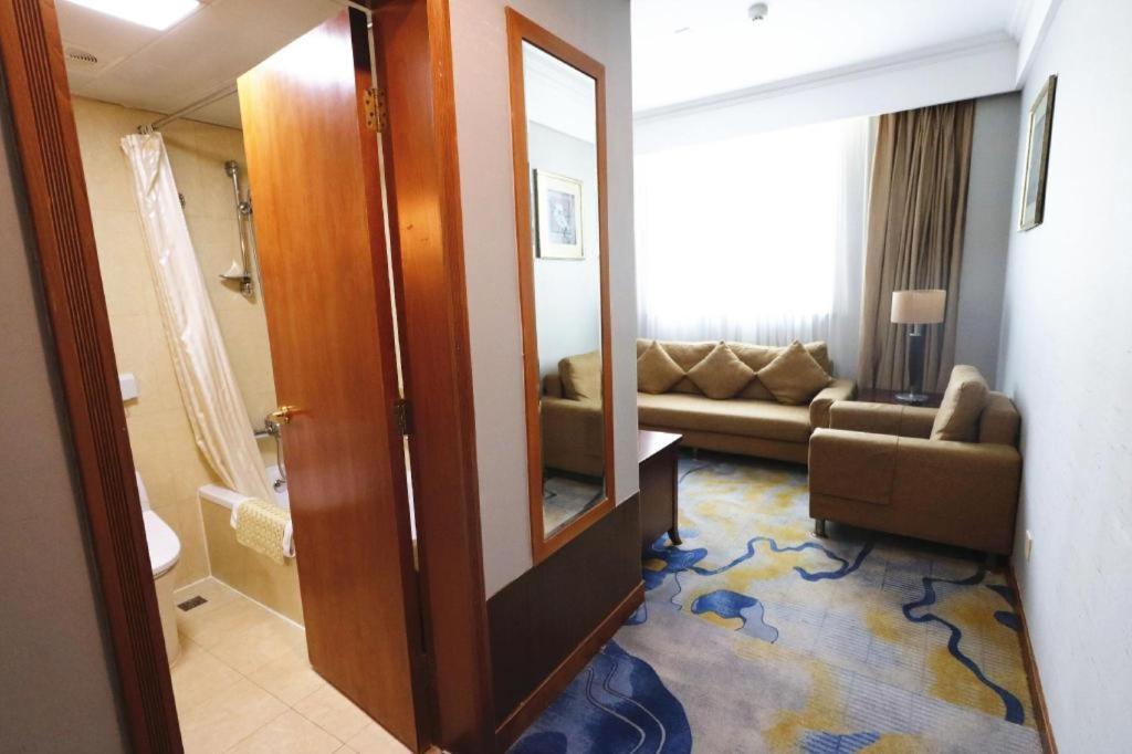 Qingdao Royal Garden Hotel Exteriér fotografie