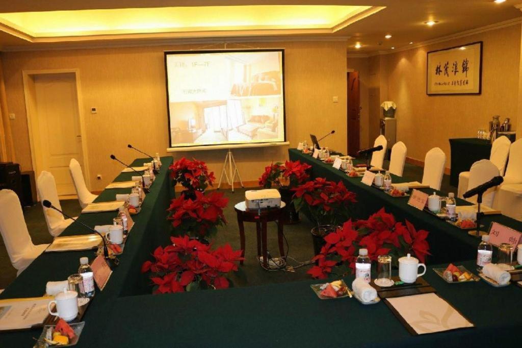 Qingdao Royal Garden Hotel Exteriér fotografie