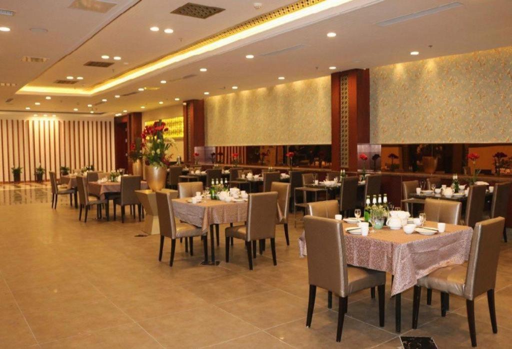 Qingdao Royal Garden Hotel Exteriér fotografie