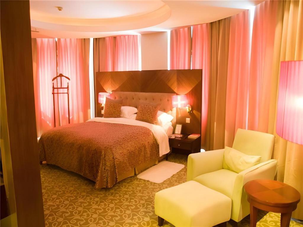Qingdao Royal Garden Hotel Exteriér fotografie